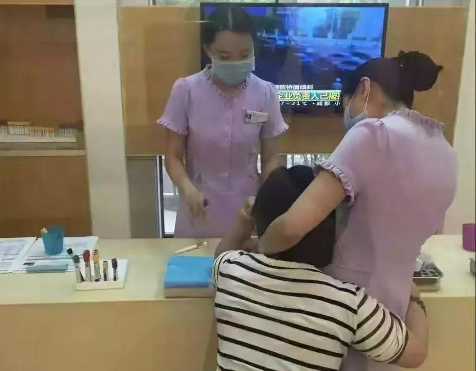 成都亲睦家养老院医生