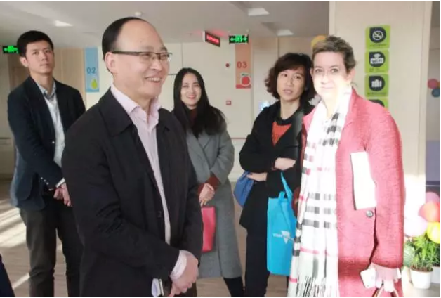 undefined 成都养老院|养老机构-领导视察亲睦家老年医院
