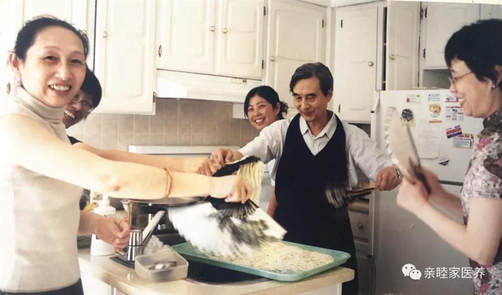 成都养老亲睦家七夕·54年的爱情